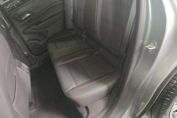 Used Chevrolet Seeker 2022 1.5T CVT RS Bee Wave Edition Left Rear Seat