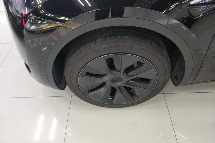 Used Tesla Model Y 2024 Rear-Wheel-Drive Version