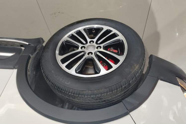 Used Haval H1 2016 Blue Label 1.5L AMT Luxury Model
