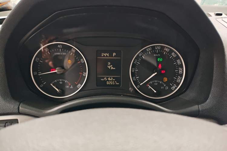 Used Skoda Octavia 2012 1.6L Automatic Yijun Edition Instrument Cluster