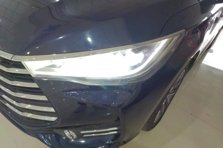 Used BYD Song MAX 2019 1.5T Automatic Smart Connect Ruiyi Sunroof Model 7 Seats China VI Standard