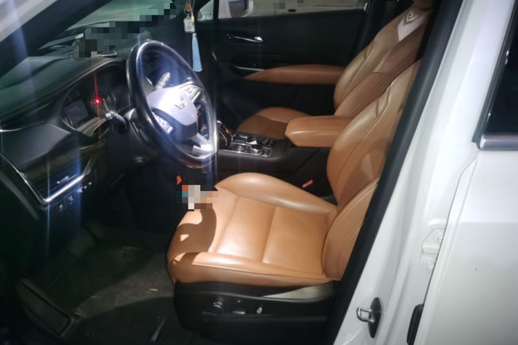 Used Cadillac XT4 2018 28T 4x4 Platinum Edition