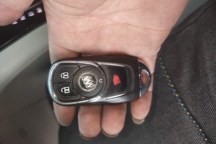 Used Buick GL8 2018 ES 28T Comfort Model China VI Standard Vehicle Key