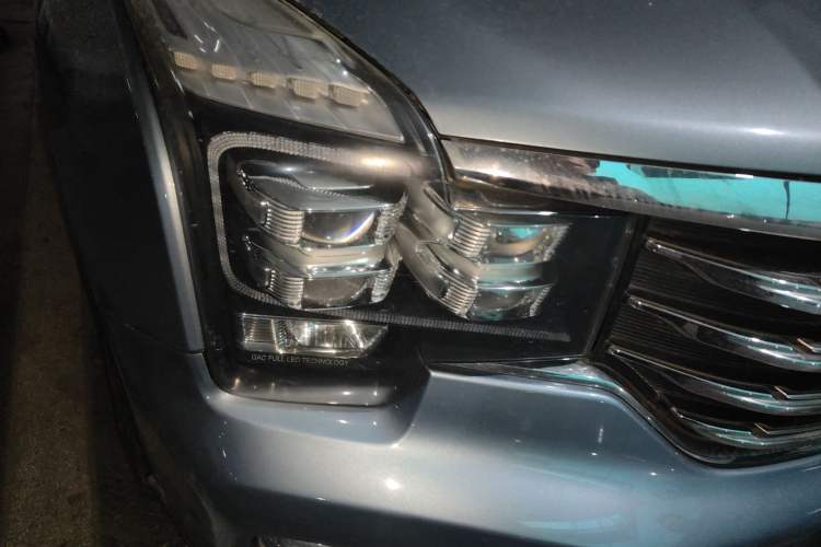 Used GAC Trumpchi GS8 2017 320T Two-Wheel Drive Luxury Smart Connectivity Version (7 Seats)
