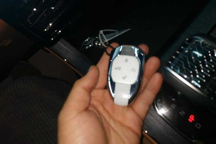 Used GAC Trumpchi ES9 2024 PHEV with 143 km Max