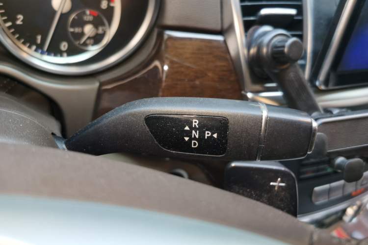 Used Mercedes-Benz M-Class 2012 ML 350 Luxury Edition