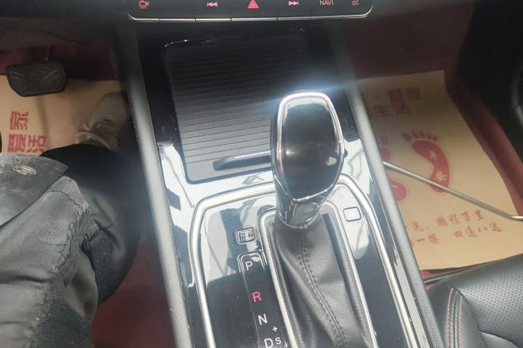 Used Dongfeng Fengon 580 2021 Revised ☆ Star Edition 1.5T Automatic Luxury Version Gear Lever