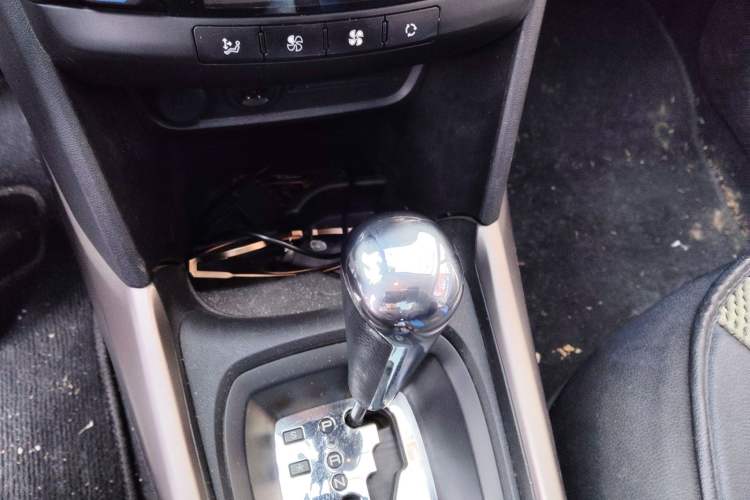 Used Peugeot 2008 2015 1.6THP Automatic Fashion Edition