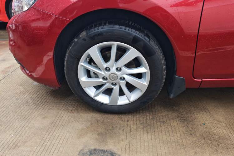 Used Nissan Tiida 2019 1.6L CVT Cool Edition China VI Standard Left Front Wheel Hub