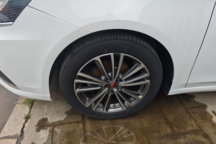 Used Roewe i6 2020 PLUS 1.6L CVT 4G Connected Glory Flagship Edition Left Front Wheel Hub
