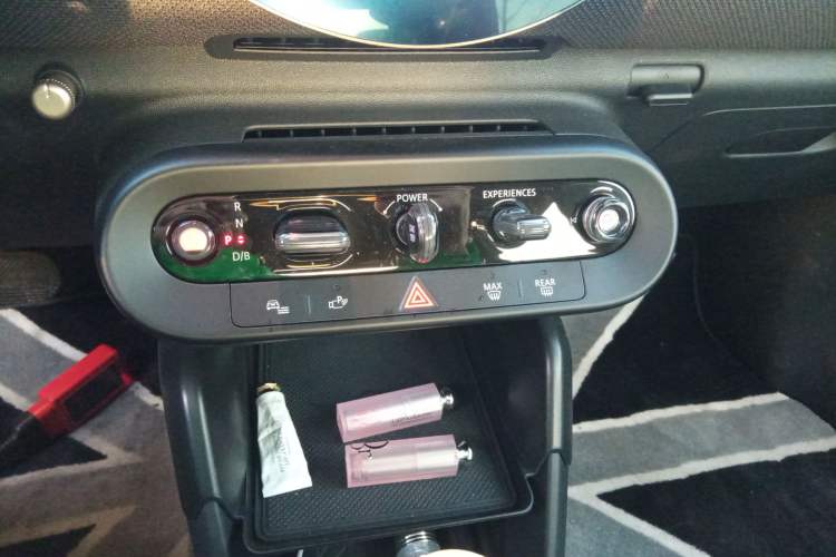 Used MINI Electric MINI COOPER 2024 452km COOPER SE Artist
