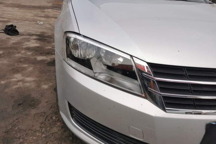 Used Volkswagen Lavida 2013 Revised Classic 1.6L Automatic Fashion Edition