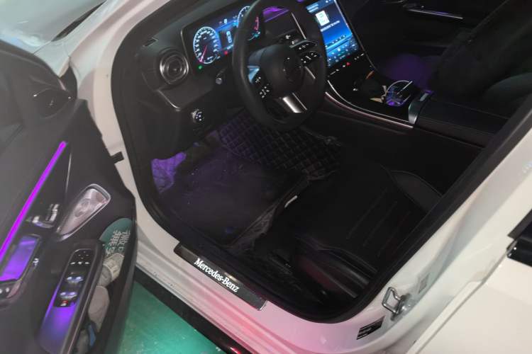 Used Mercedes-Benz C-Class 2024 C 260 L Brilliant Night Sports Edition Driver Seat