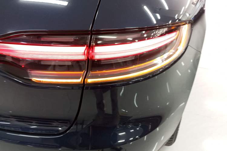 Used Porsche Macan 2021 Macan 2.0T Right Rear Taillight