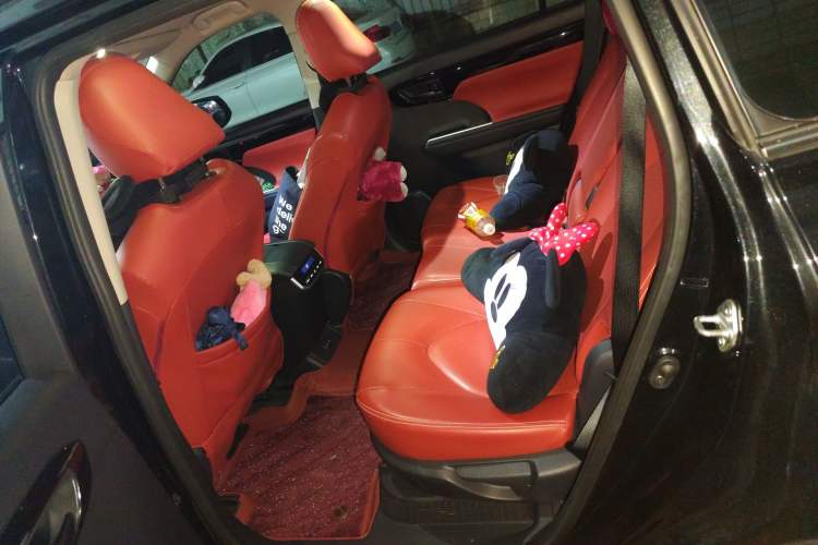 Used Toyota Highlander 2024 2.5L Smart Electric Hybrid Dual-Motor Two-Wheel-Drive Elite Edition 5 Seats Left Rear Seat