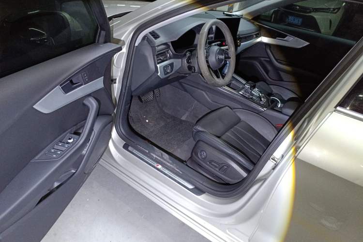 Used Audi A4L 2020 40 TFSI Fashion Dynamic Model