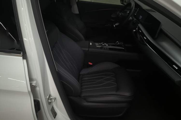 Used Chery Arrizo 8 2024 1.6T DCT Rui
