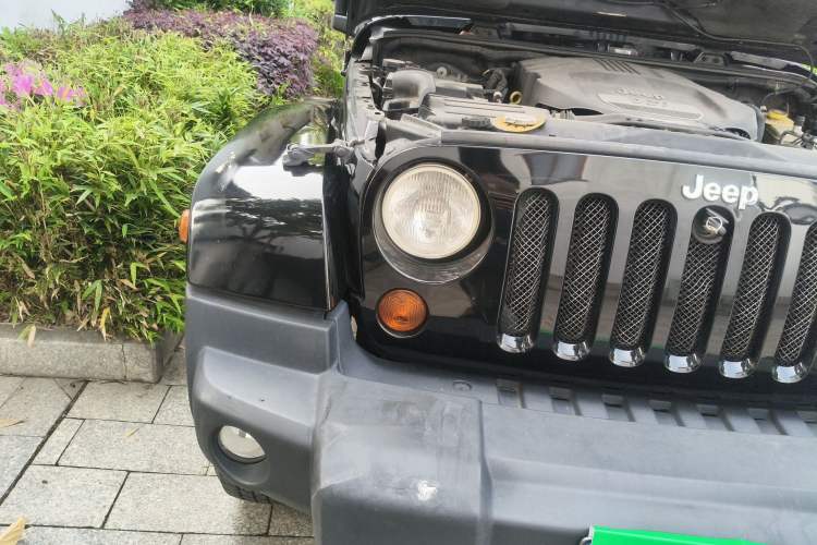 Used Jeep Wrangler 2013 3.6L Sahara Four-Door Edition
