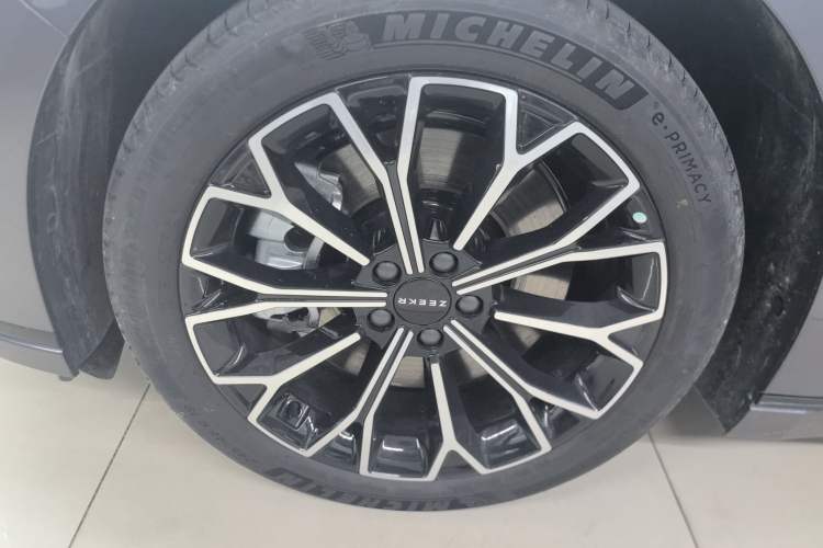 Used Zeekr 007GT 2025 Long-Range Rear-Wheel Drive Intelligent Driving Version 100 kWh