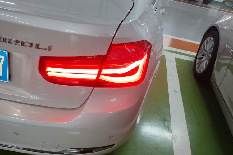 Used BMW 3 Series 2017 320Li Fashion Model