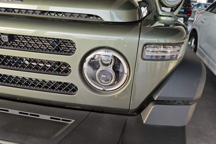 Used 212 T01 2024 2.0T Mechanic
