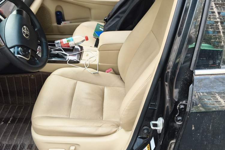 Used Toyota Camry 2016 2.0G 10th Anniversary Leading Edition Left Front Seat