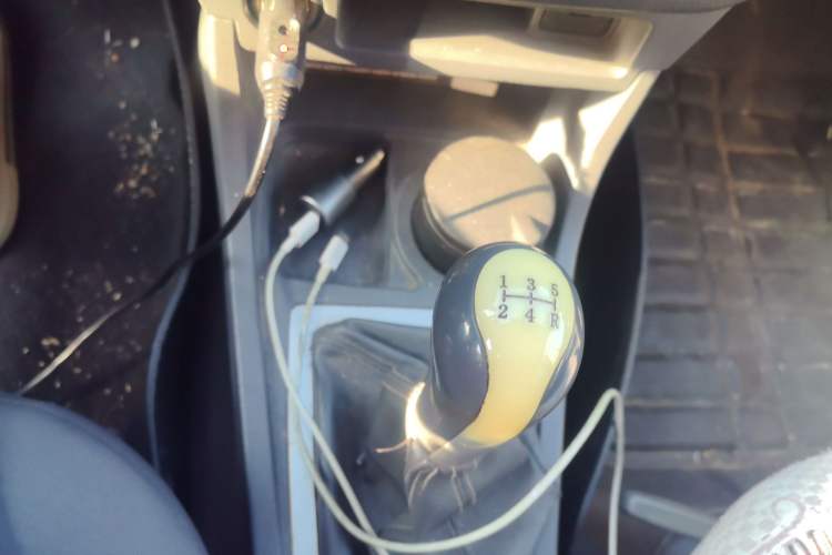 Used Chery Cowin 2 2012 1.5L Manual Performance Version Gear Lever