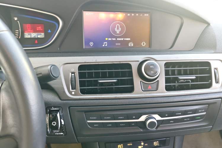 Used Roewe e550 2016 Flagship Edition Audio And AC Panel