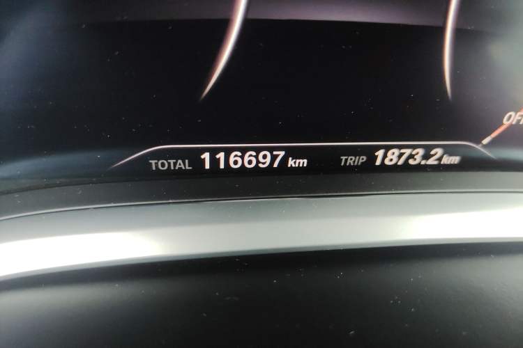 Used BMW 7 Series 2018 740Li Leading Model Excellence Package Odometer Close Up