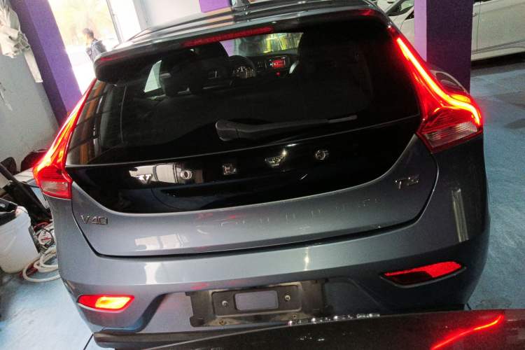 Used Volvo V40 2018 T3 Zhiyi Edition Rear