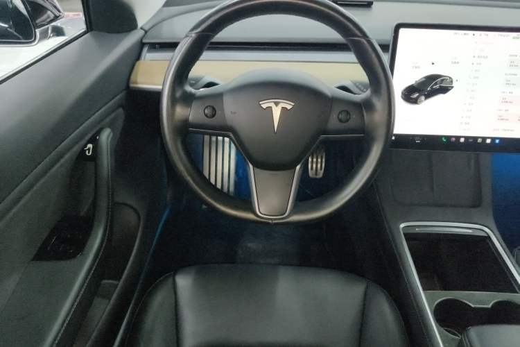 Used Tesla Model 3 2019 Long-Range All-Wheel-Drive Version