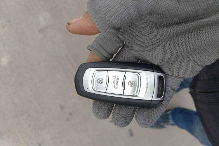 Used Geely Auto Emgrand X7 Sport 2018 2.0L Manual Two-Wheel Drive Zhiya Version
