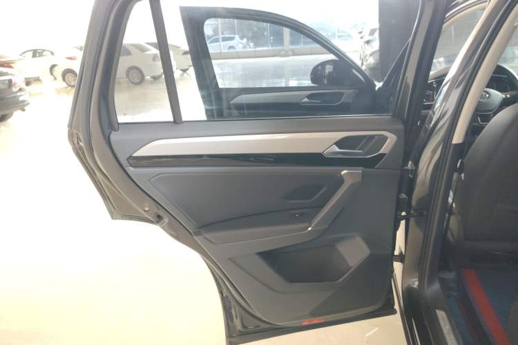 Used Volkswagen Tayron 2021 330TSI Two-Wheel Drive Luxury Smart Connectivity Version