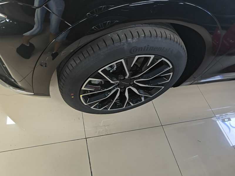 Used Zeekr 7X 2026 75kWh Rear-Drive MAX Edition — 22