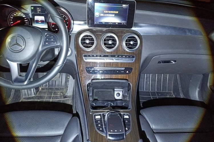 Used Mercedes-Benz GLC 2017 GLC 260 4MATIC Dynamic Edition
