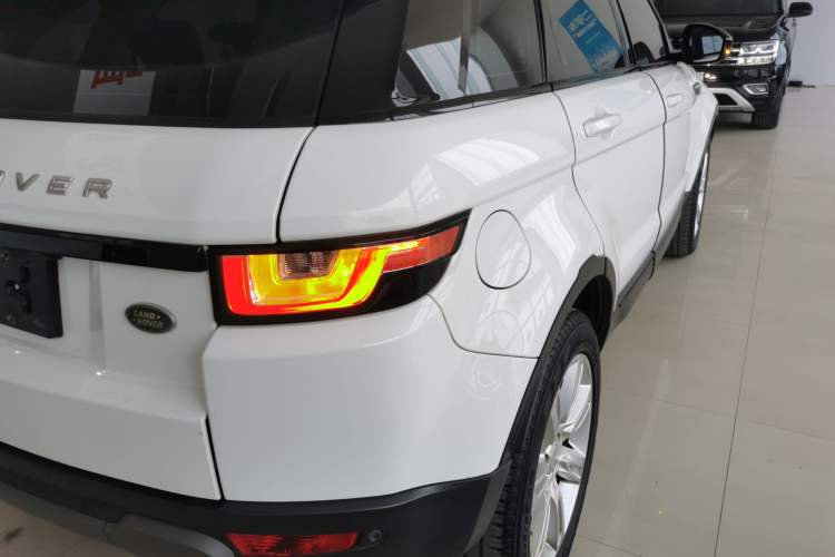 Used Land Rover Range Rover Evoque 2016 2.0T SE PLUS Smart Enjoyment Edition
