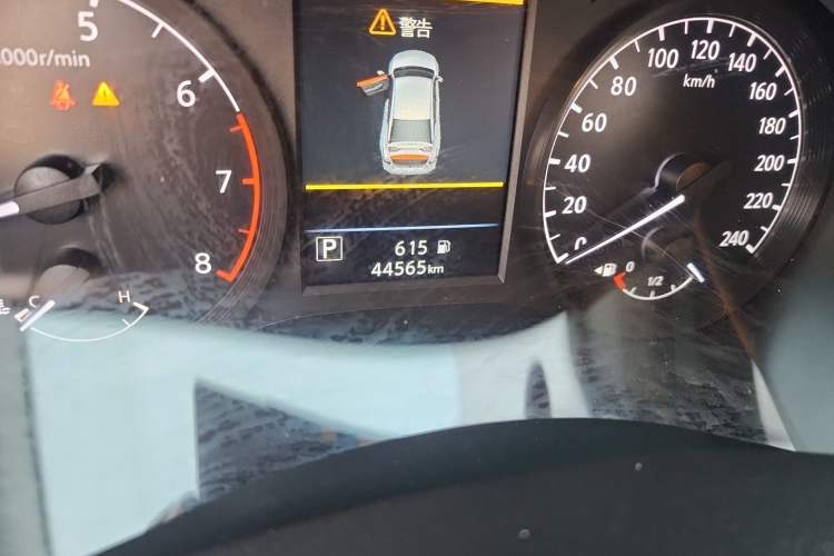 Used Nissan Teana 2021 2.0L XL Comfort Edition Odometer Close Up