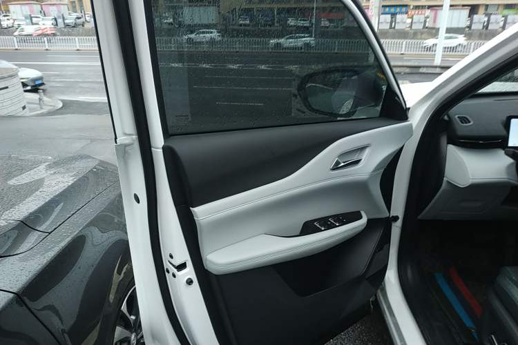 Used Changan UNI-Z 2025 1.5T Luxury Version