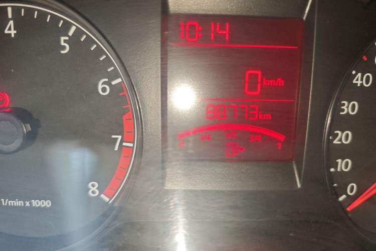 Used Volkswagen Santana 2015 1.4L Manual Comfort Edition Odometer Close Up