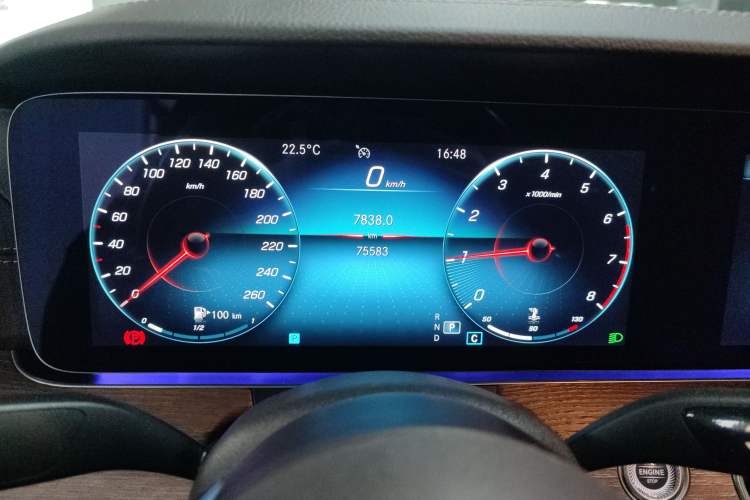 Used Mercedes-Benz E-Class 2022 Second Facelift E 300 L Fashion Edition Instrument Cluster