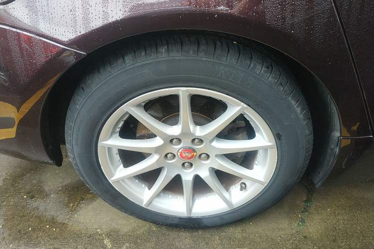 Used Jaguar XJ 2016 XJL 3.0 SC Two-Wheel-Drive Elegant Business Edition Right Rear Wheel Hub