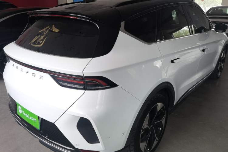 Used ARCFOX Alpha T 2022 653S+ 160kW Rear Right 45 Deg