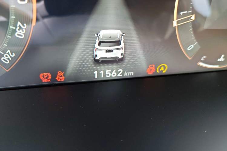Used Lynk & Co 06 2023 Remix 1.5T Shero Odometer Close Up