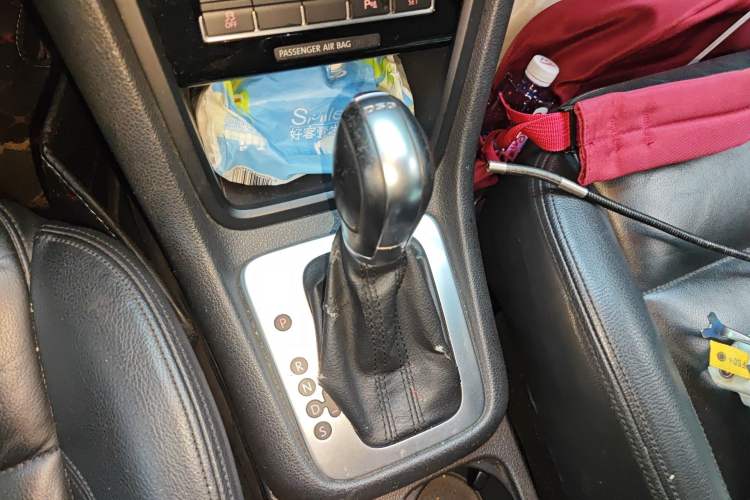 Used Volkswagen Sharan 2013 1.8TSI Comfort Model Euro IV Gear Lever