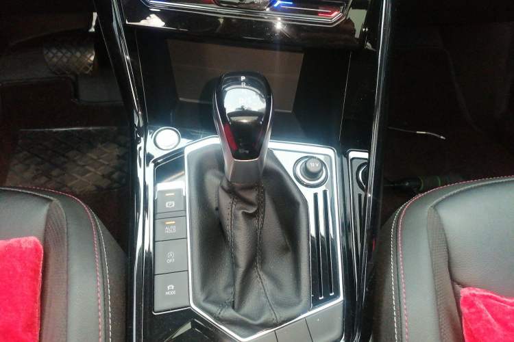 Used Volkswagen Tayron 2021 280TSI Two-Wheel Drive Luxury Smart Connectivity Version
