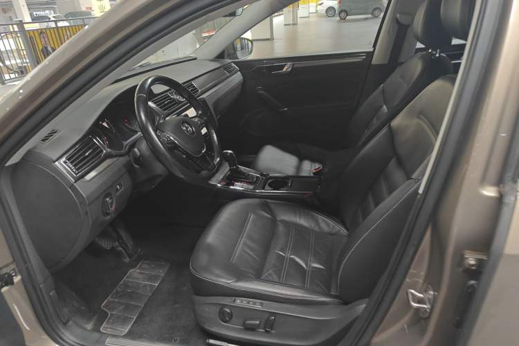 Used Volkswagen Passat 2016 330TSI DSG Prestige Edition Left Front Seat