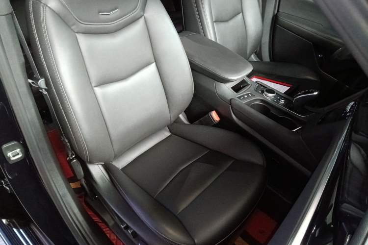 Used Cadillac XT6 2021 2.0T 6-Seater Two-Wheel Drive Luxury Version