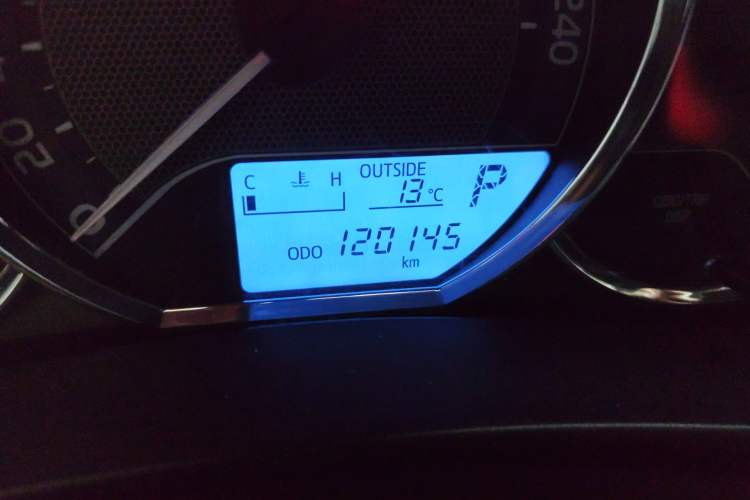 Used Toyota Levin 2016 1.6G CVT Elite Edition Odometer Close Up