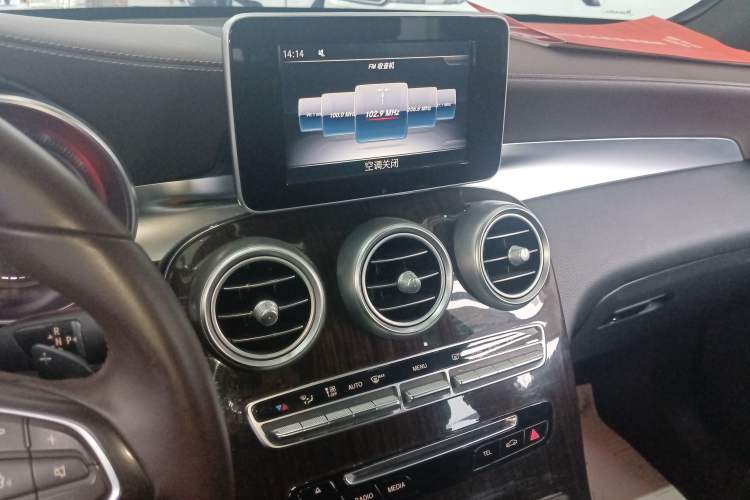 Used Mercedes-Benz GLC 2019 GLC 260 L 4MATIC Dynamic Model
