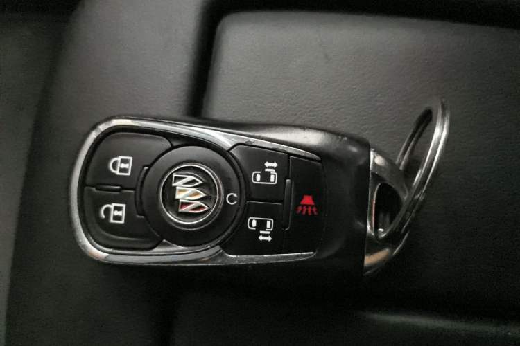 Used Buick GL8 2020 ES Land Cruiser 653T Luxury Edition Vehicle Key